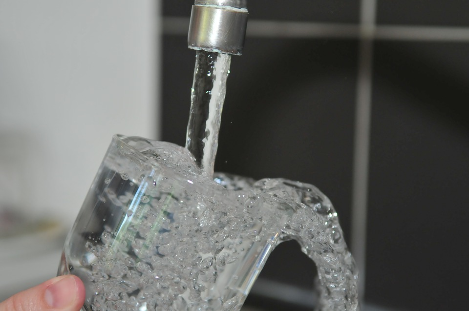 water-faucet-glass