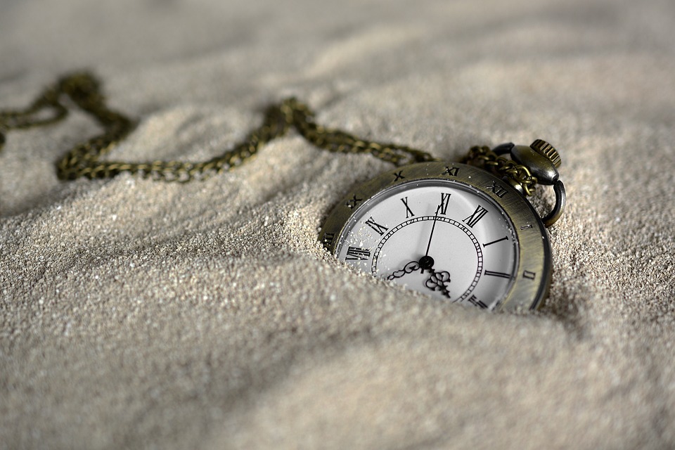 pocket-watch sand time