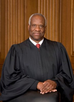 Clarence_Thomas_official_SCOTUS_portrait.jpg3