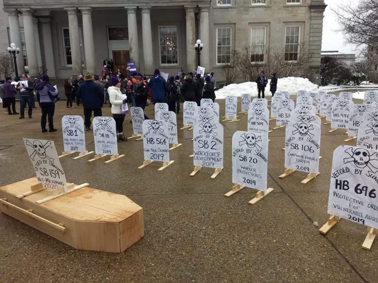 Democrats Campaign for Sununu