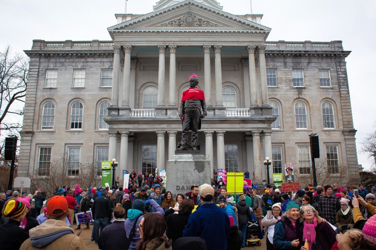 NH Pussy hat Democrat Circus