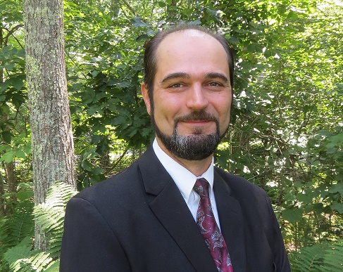 Julius Soti headshot