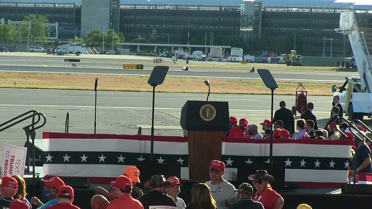 Trump - Podium at MHT rally