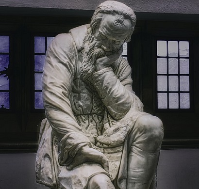 Galileo in contemplation Unsplash photo-1593240637899-5fc06c754c2b