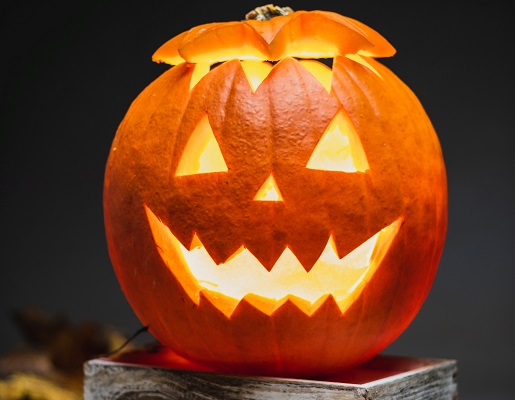 Pumpkin jack-o-lantern halloween original Photo by Łukasz Nieścioruk on Unsplash