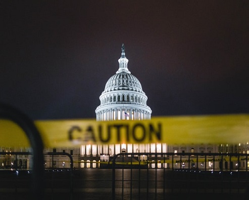 Government Caution andy-feliciotti-8cvjI48SFtY-unsplash