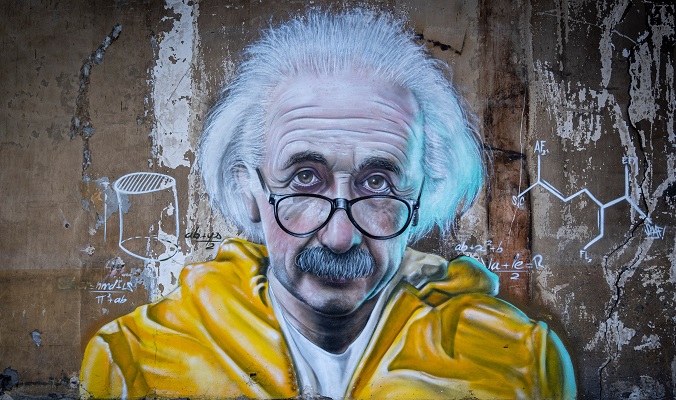 Einstein hoodie original Photo by Taton Moïse on Unsplash