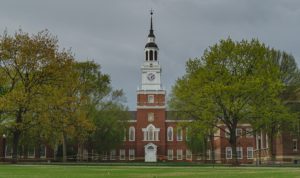 Dartmouth College Original Photo by Wei Zeng on Unsplash