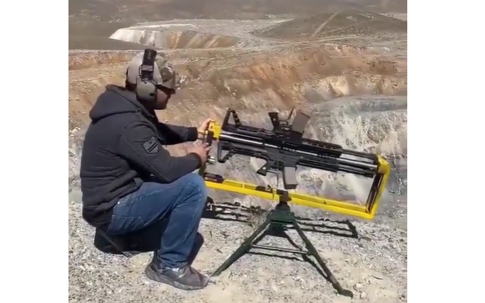 Six AR-15 Gattling Gun