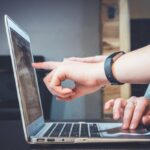 Laptop unsplash.com photos FlPc9_VocJ4