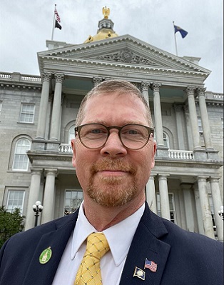 Gregg Hough headshot