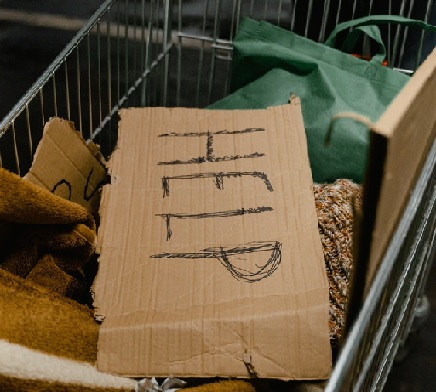 homelessness pexels photo by mart production-8078408