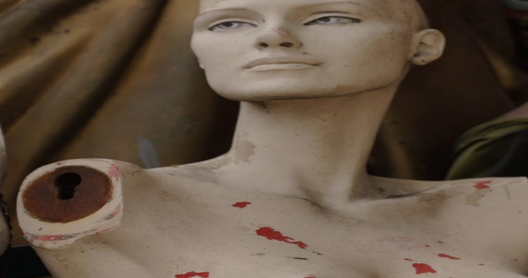 Mannequin broken doll gender agenda