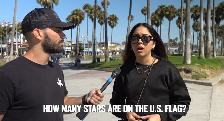 How many stars on the US Ffag