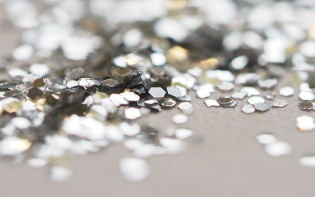 shiny things Photo by Jess Bailey on Unsplash