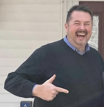 Thad Riley in endorsement picture