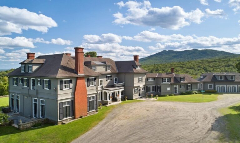 Knollwood - Image from RedFin Listing page