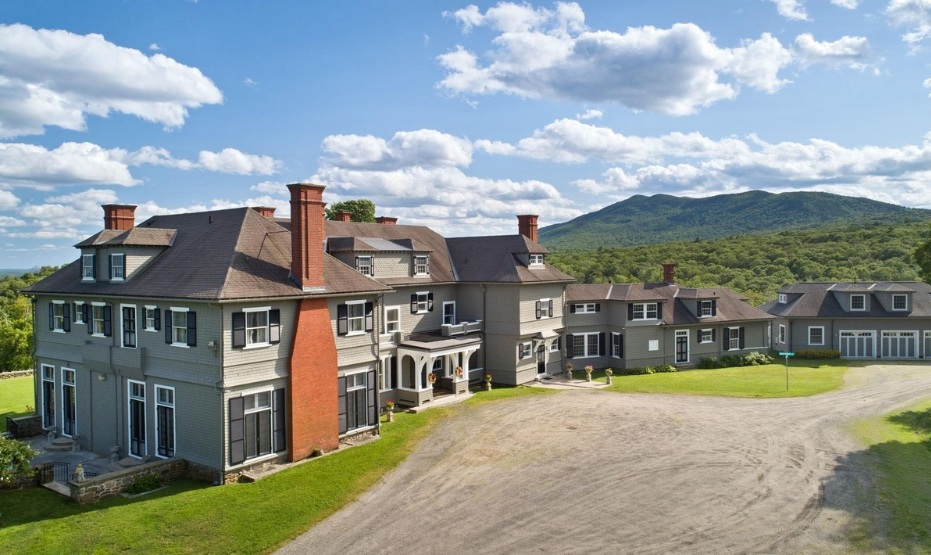 Knollwood - Image from RedFin Listing page