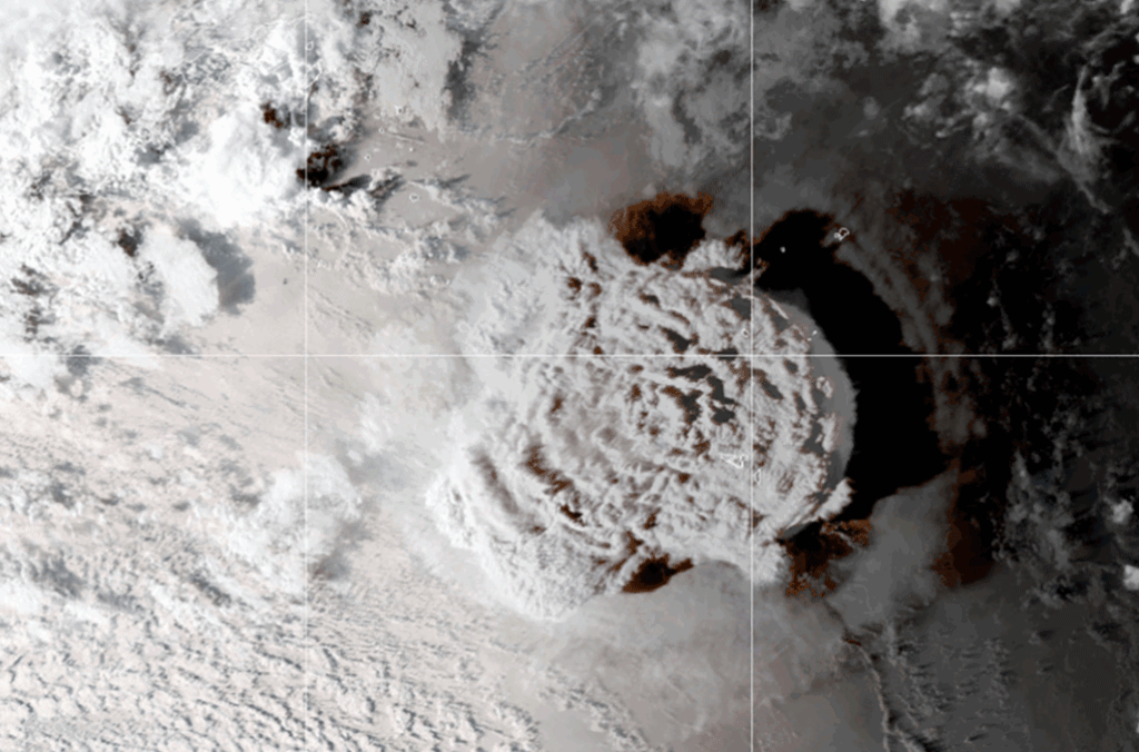 GOES-17 satellite captured image of Hunga Tonga eruption.