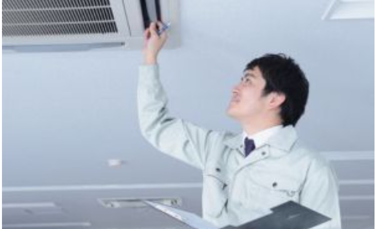 checking air filter and air quality