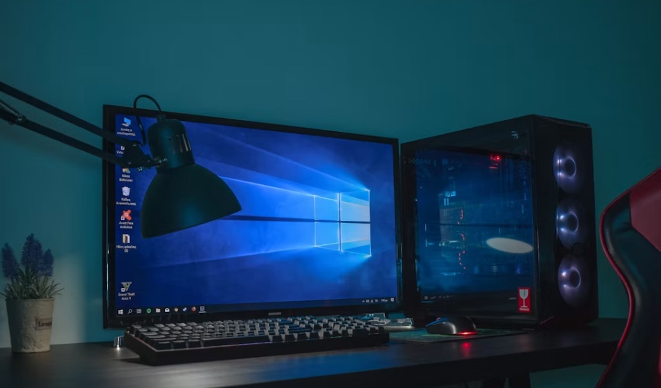 desktop computer