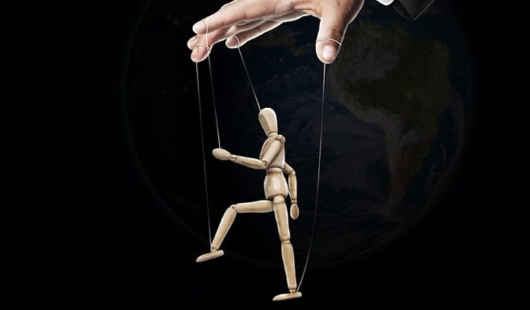 puppeteer marionette puppet strings