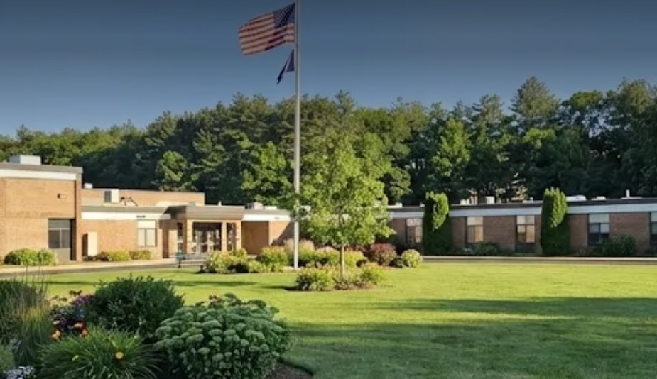 Reeds Ferry Elementary